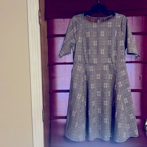 Cute plaid short sleeve dress